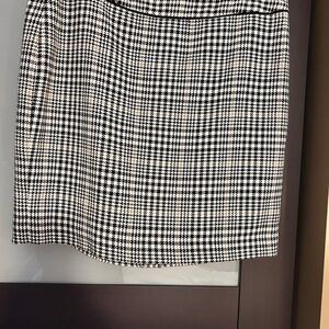 Banana Republic Houndstooth Pencil Skirt